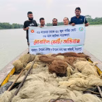 A large amount of illegal fakes were seized in an administration raid in Kaukhali | কাউখালীতে প্রশাসনের অভিযানে বিপুল পরিমাণ অবৈধ জাল জব্দ | সমবানী